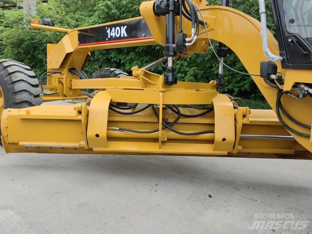 CAT 140 K Graders