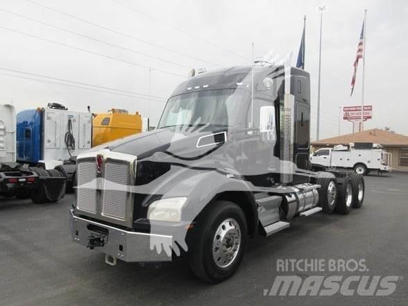 Kenworth T880 Tractor Units