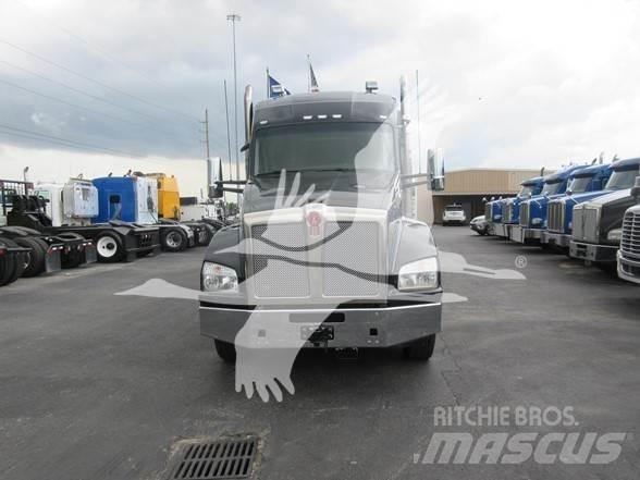 Kenworth T880 Tractor Units