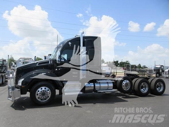 Kenworth T880 Tractor Units