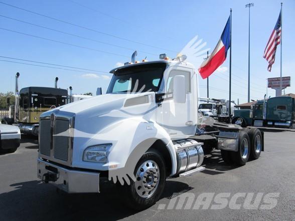 Kenworth T880 Tractor Units