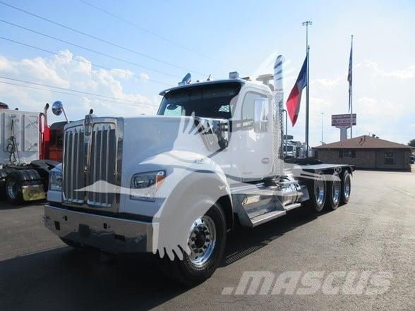 Kenworth W990 Tractor Units