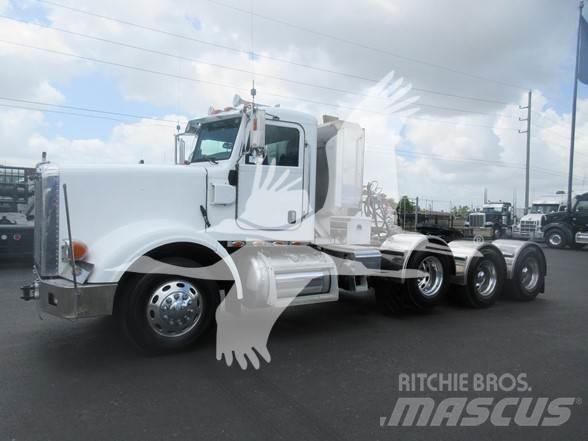 Peterbilt 367 Tractor Units