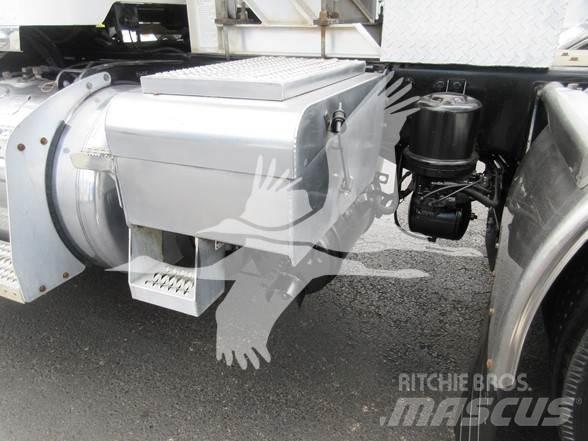 Peterbilt 367 Tractor Units