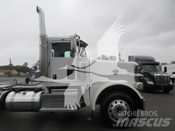 Peterbilt 389 Tractor Units