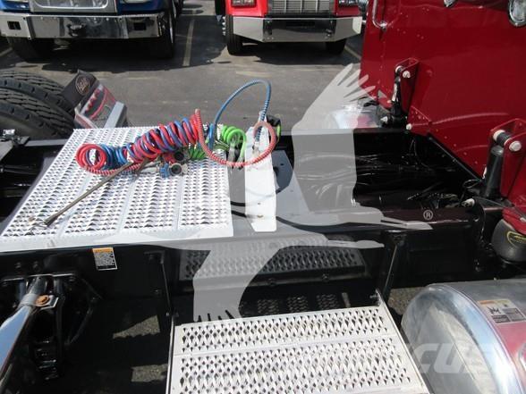 Peterbilt 389 Tractor Units