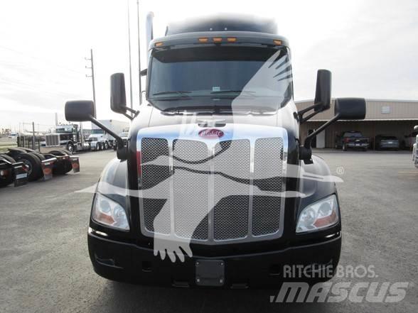 Peterbilt 579 Tractor Units