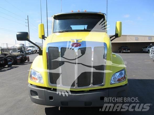 Peterbilt 579 Tractor Units
