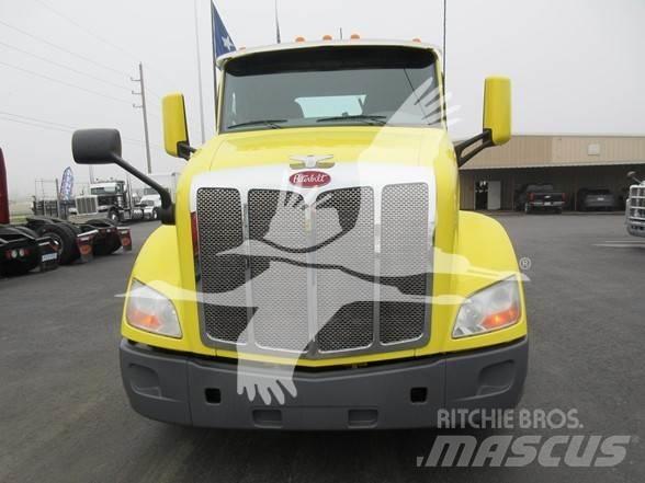 Peterbilt 579 Tractor Units
