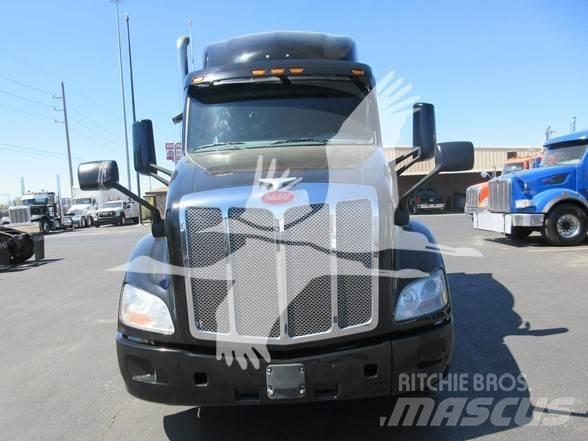 Peterbilt 579 Tractor Units