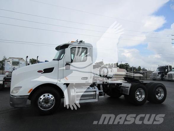 Peterbilt 579 Tractor Units