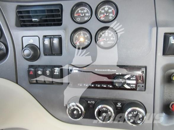 Peterbilt 579 Tractor Units