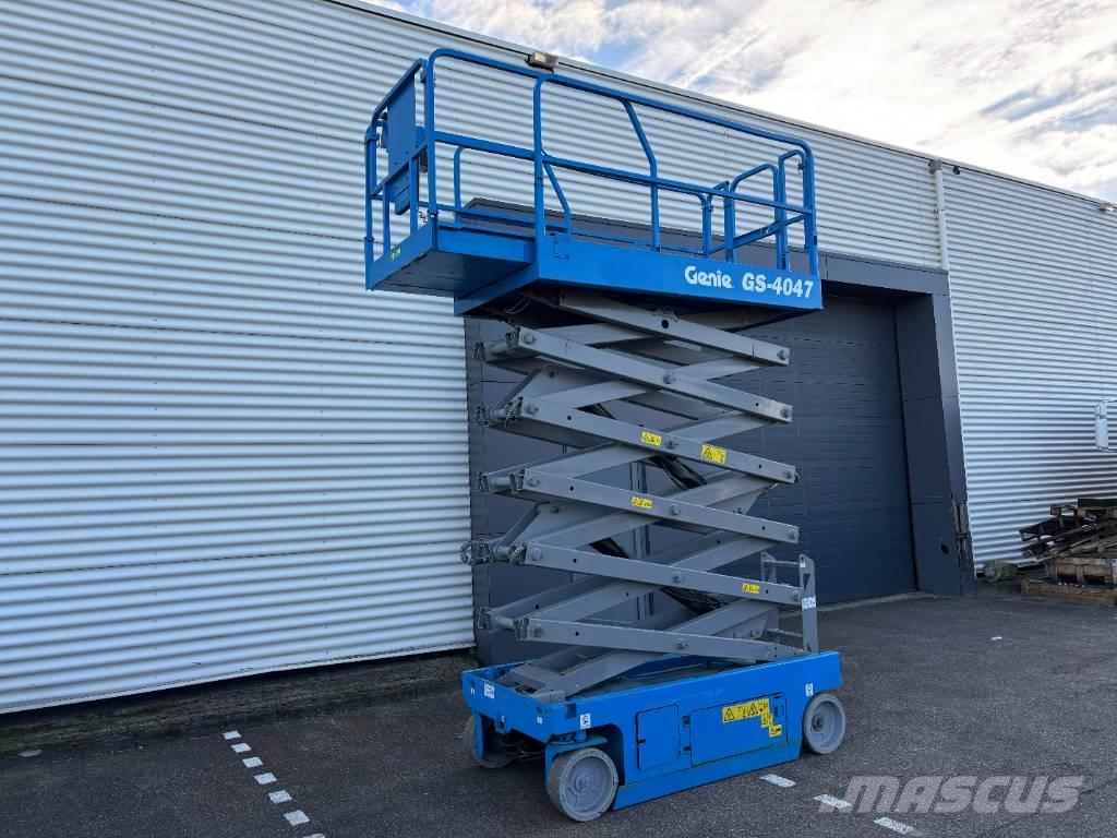 Genie GS 4047 Scissor lifts