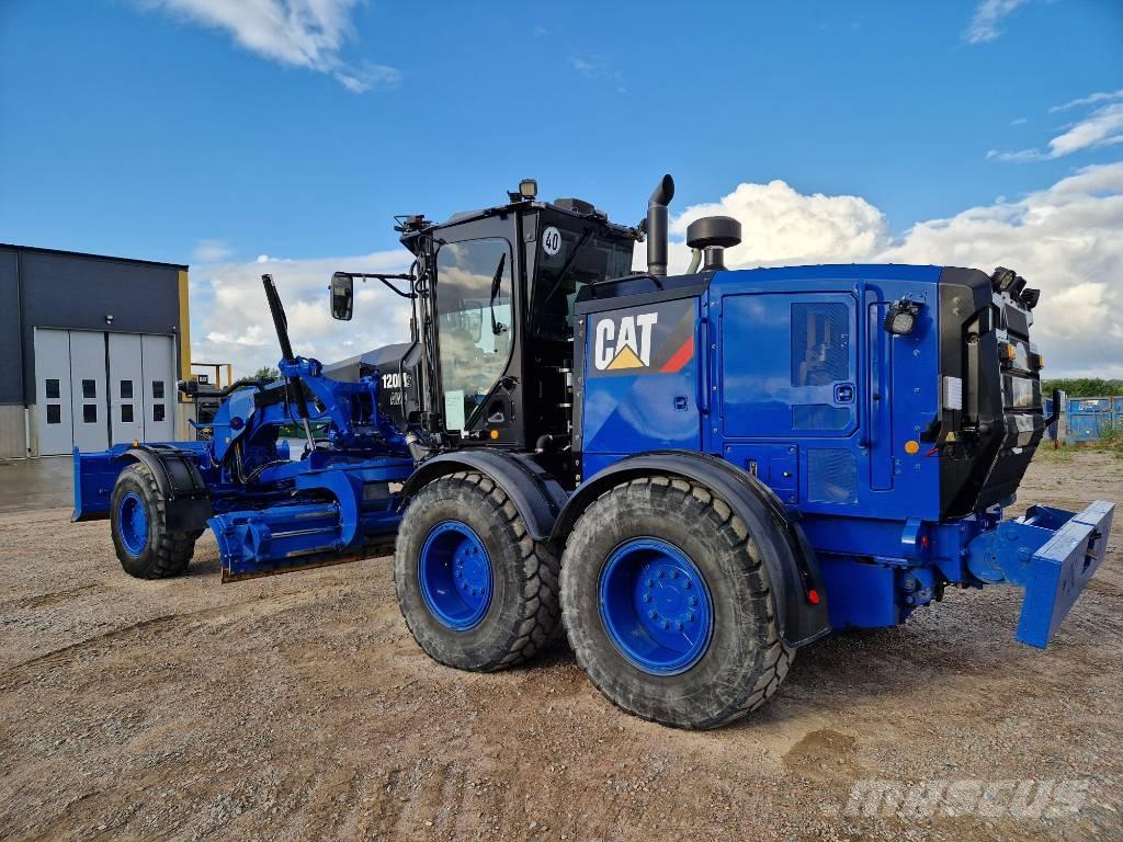 CAT 120 AWD Graders
