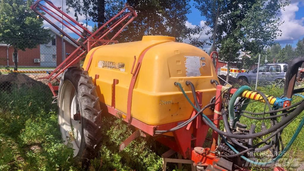 Junkkari 2300/12 Trailed sprayers