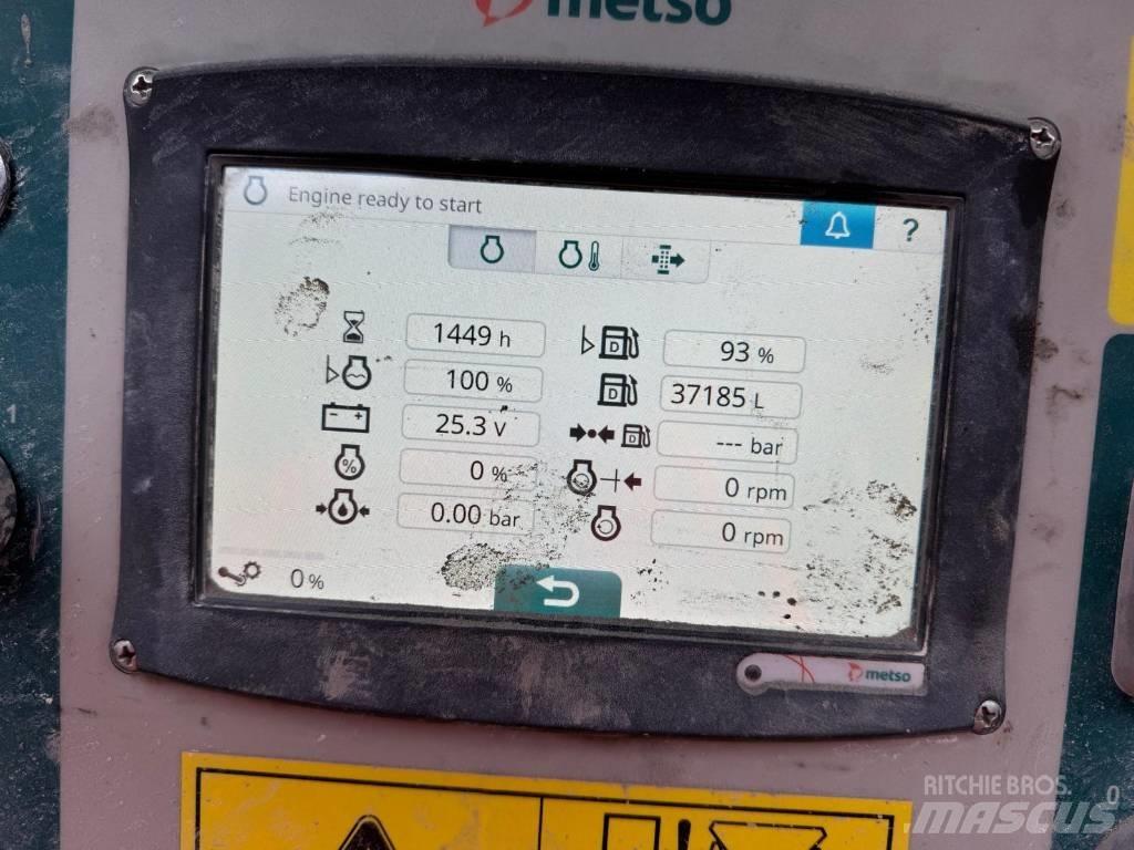 Metso LT300HP Mobile crushers