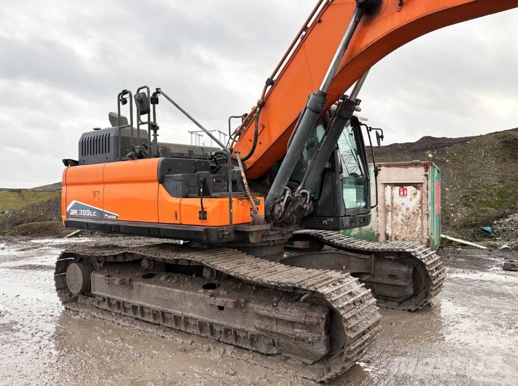 Develon DX 300 LC-7 Crawler excavators
