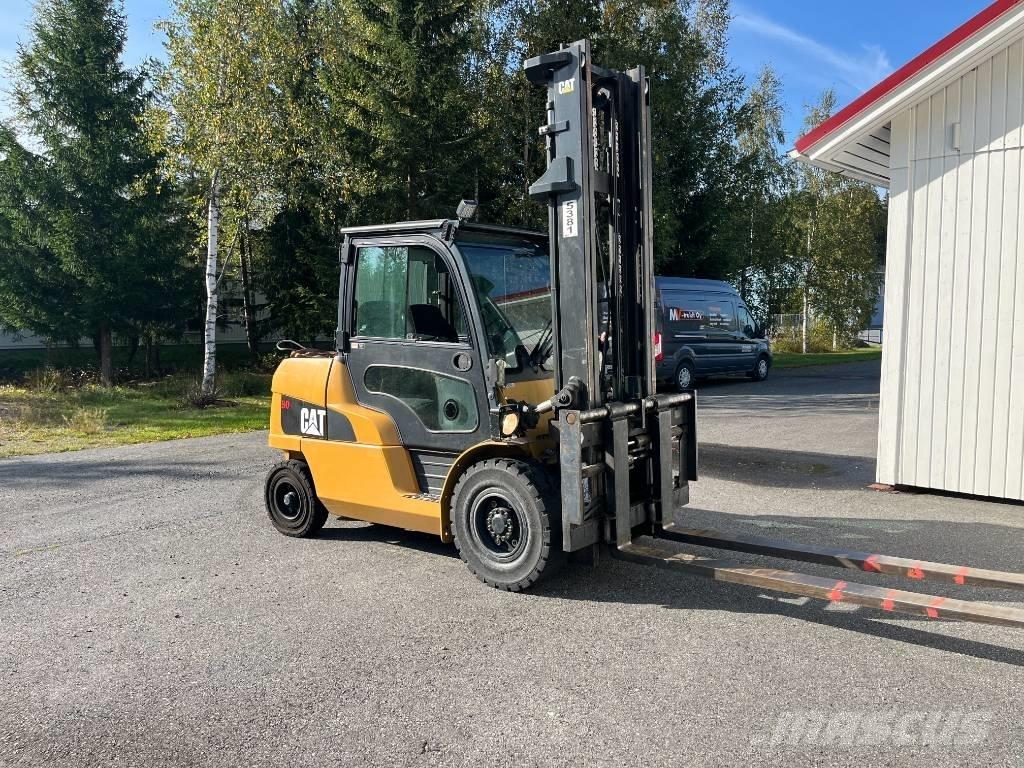 CAT DP50nt Diesel trucks
