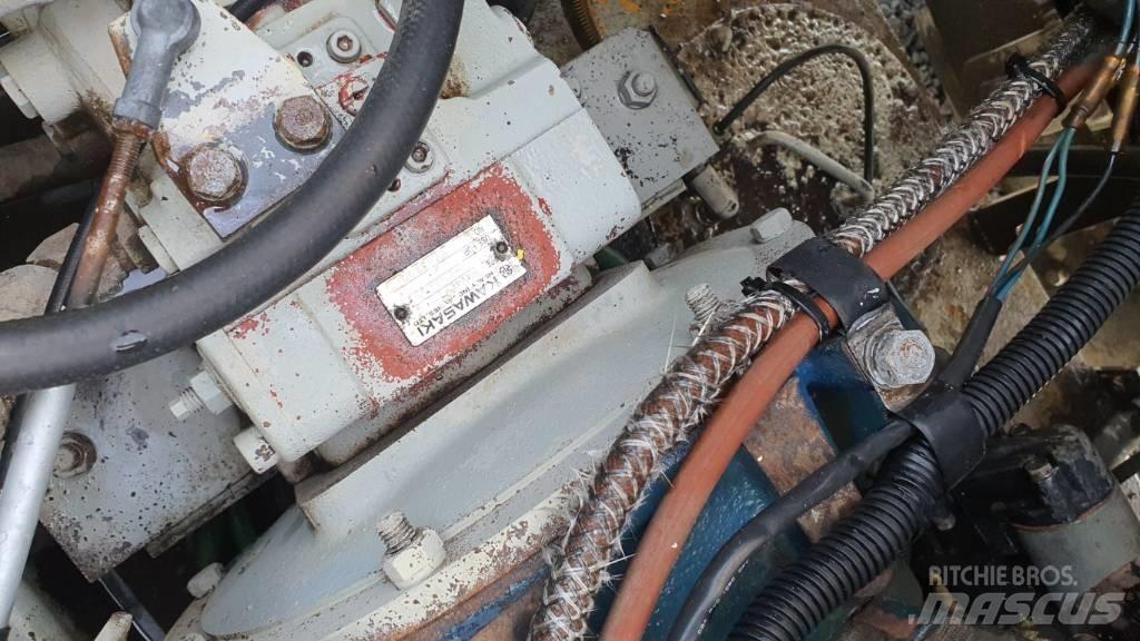 Sakai TS 160 Pneumatic tired rollers