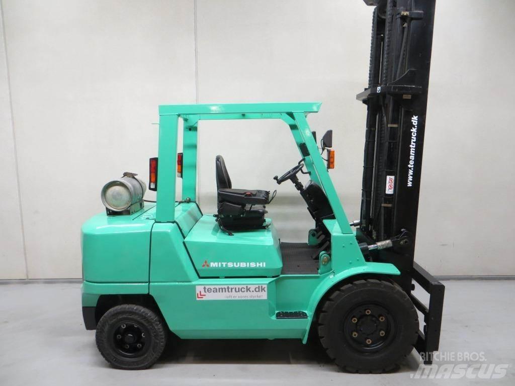 Mitsubishi FG45K2 LPG trucks