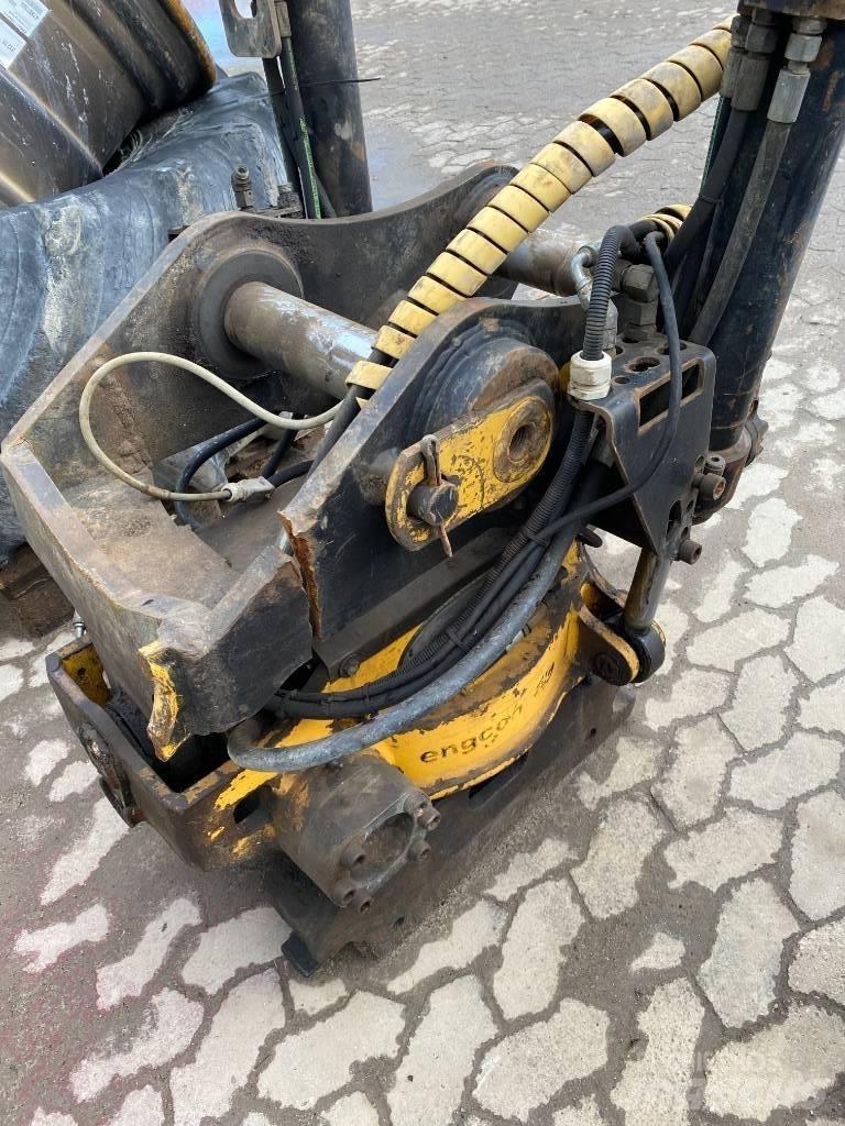 Engcon EC20 SS9 Buckets