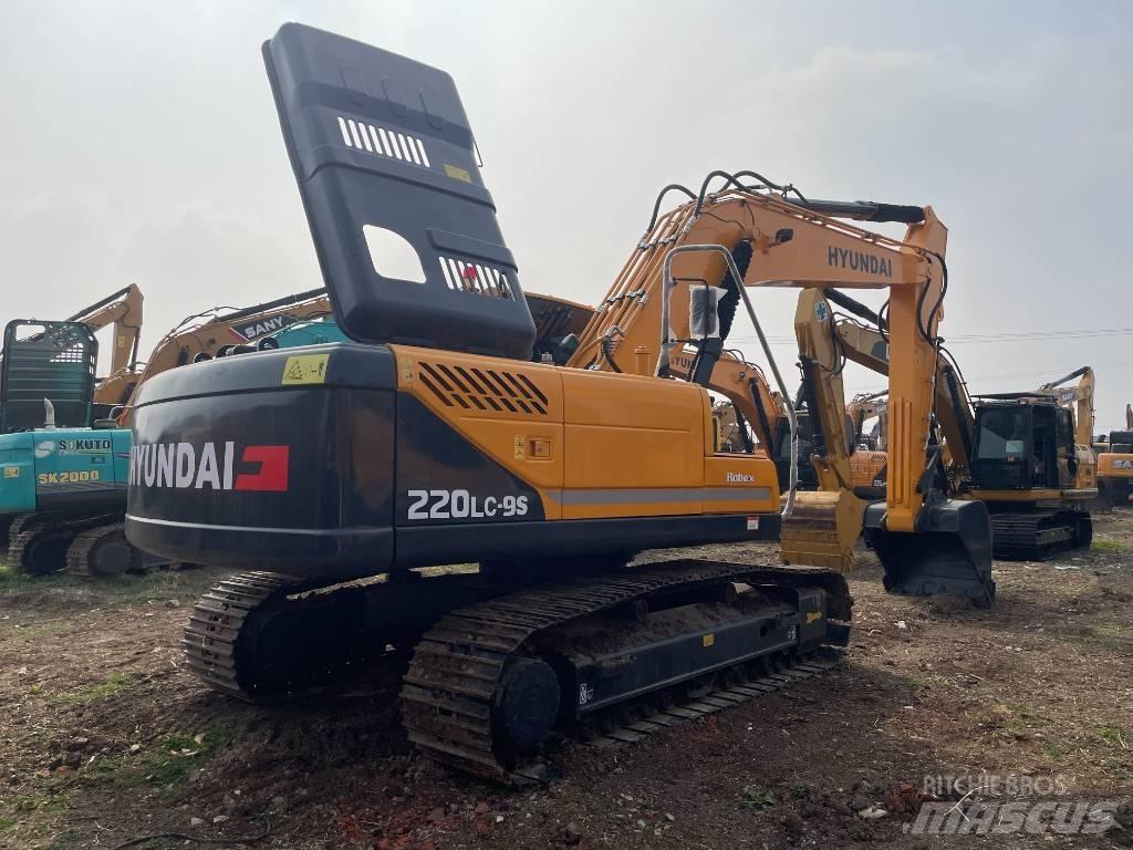 Hyundai 225LC-9S Crawler excavators