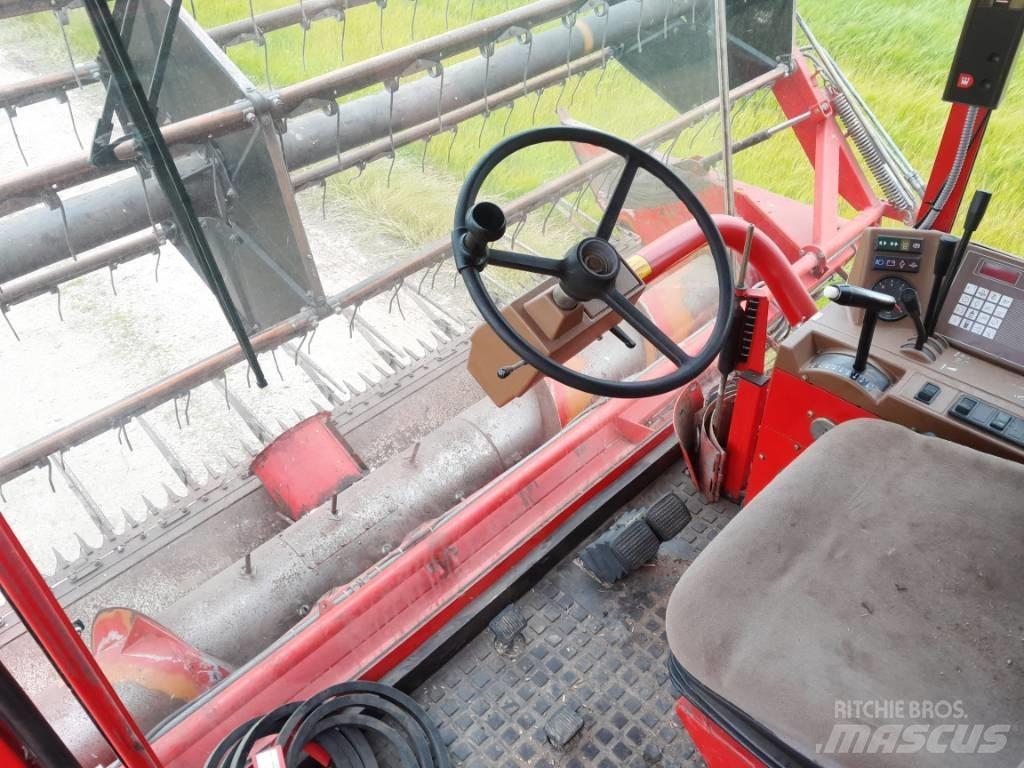 Dronningborg D7500 Combine harvesters
