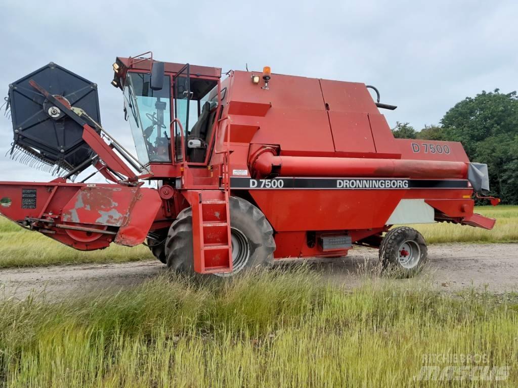 Dronningborg D7500 Combine harvesters