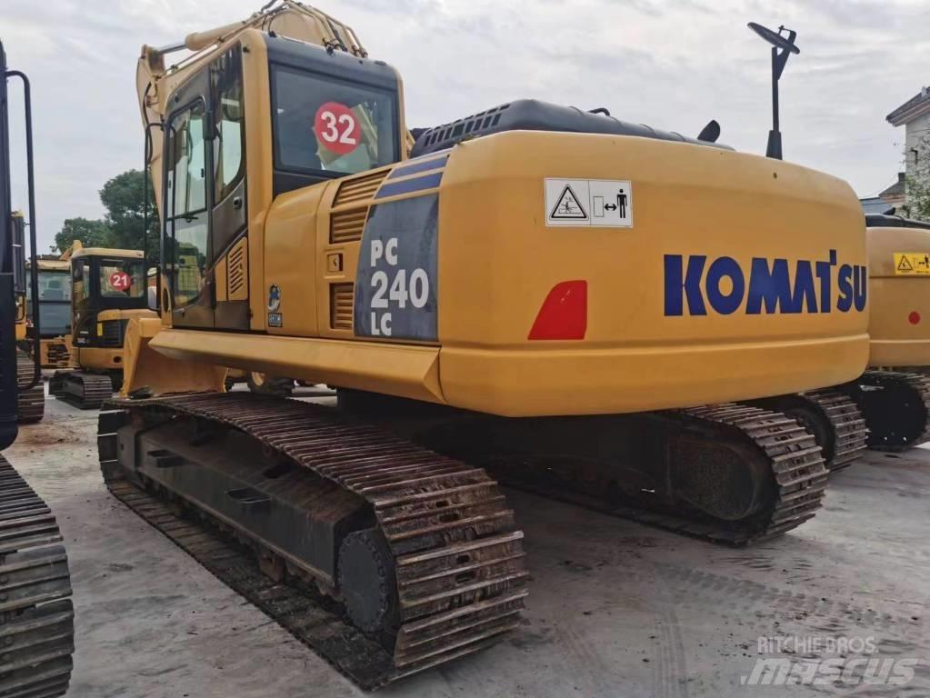 Komatsu PC 240-8 Crawler excavators