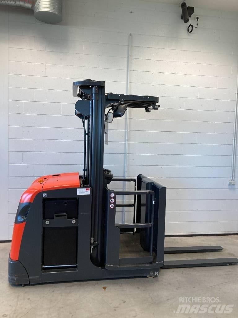Linde V10/5021 Medium lift order picker