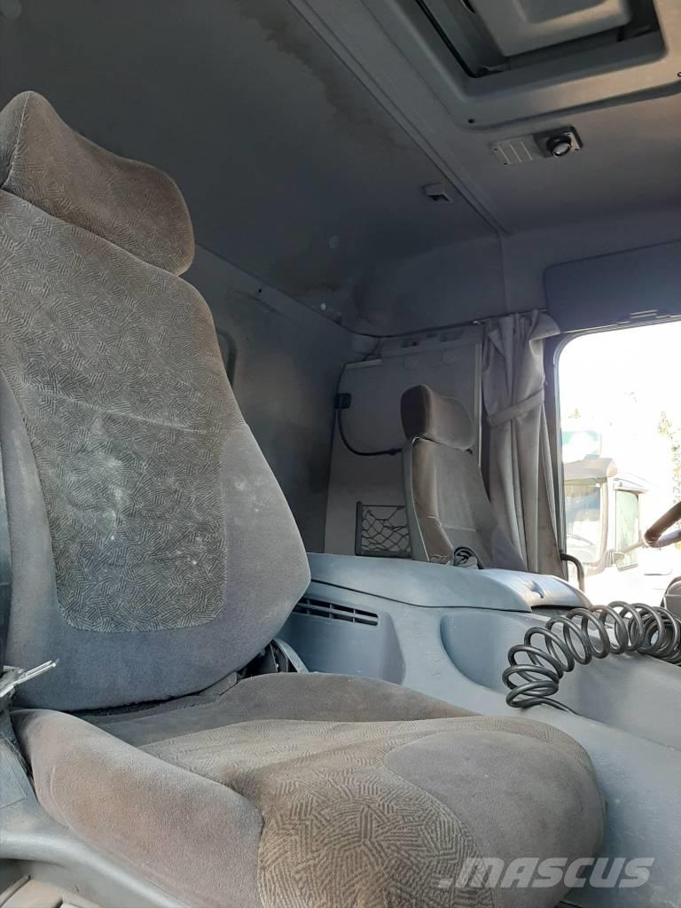 Scania P 124 Hook lift trucks