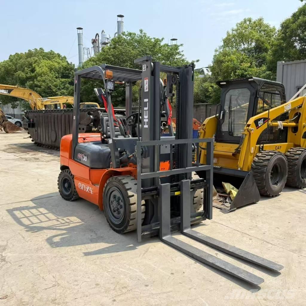 Heli FD30 Diesel trucks
