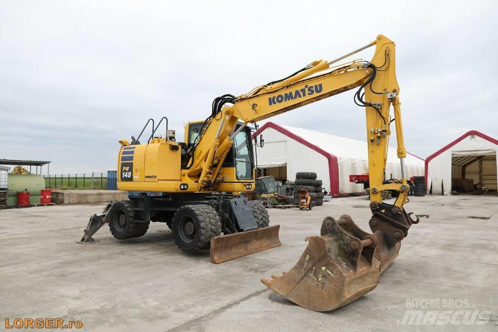 Komatsu PW 148-10 Wheeled excavators
