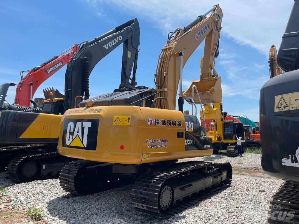 CAT 323D2 Crawler excavators