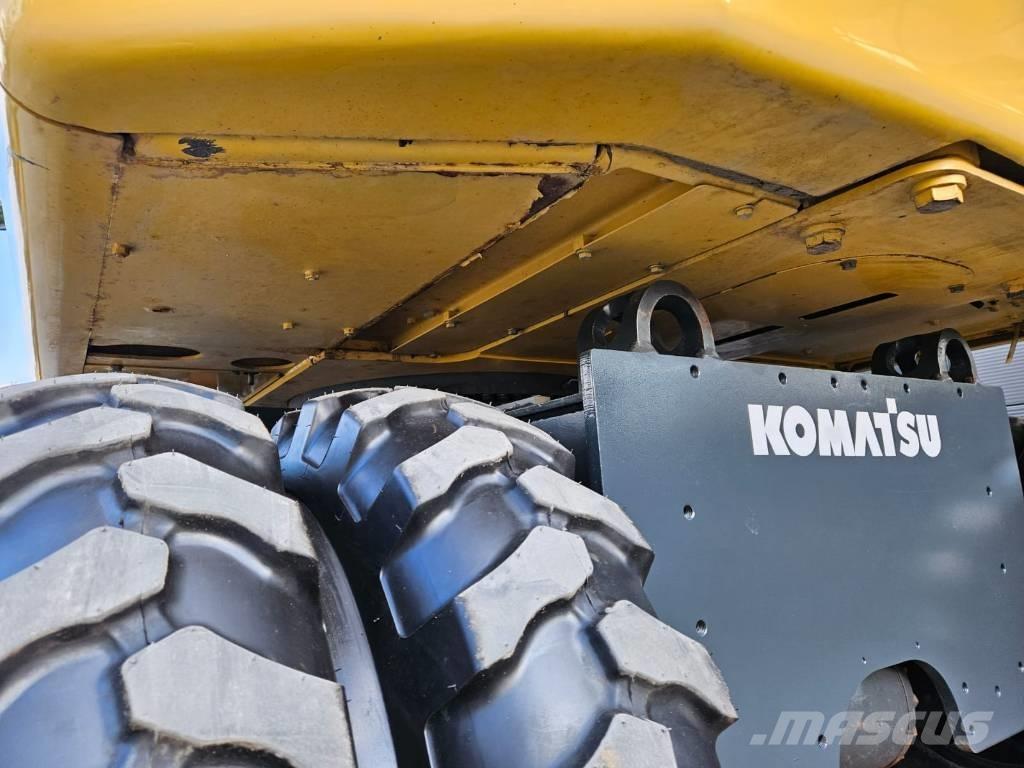 Komatsu PW 148-8 Wheeled excavators