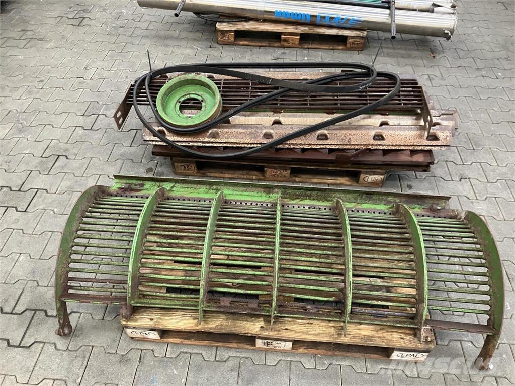 John Deere 2066 Combine harvesters