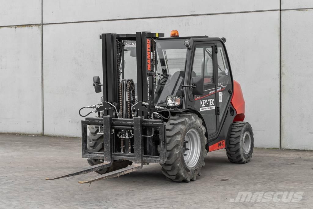 Manitou MC 30-4 Diesel trucks
