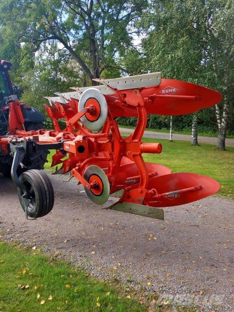 Kuhn Vari-Master 123 Reversible ploughs