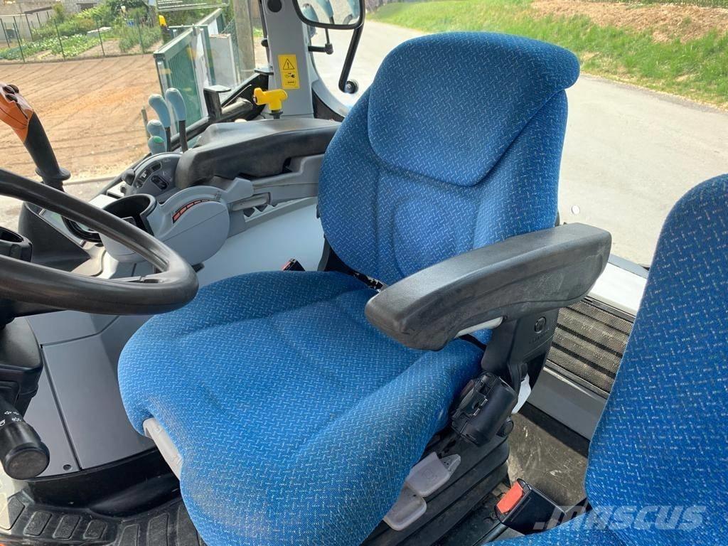 New Holland T 7.210 Tractors