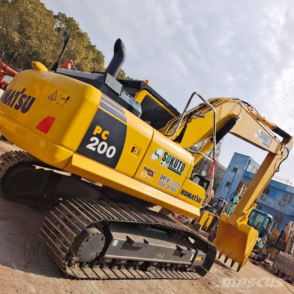 Komatsu PC 200 Crawler excavators