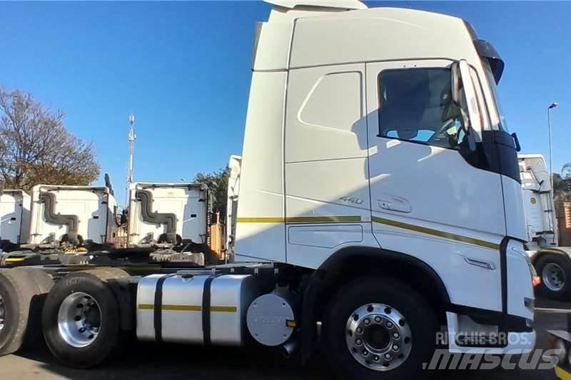 Volvo FH 440 Other trucks