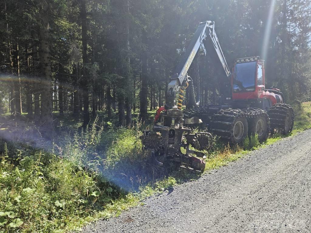 Komatsu 951 Harvesters