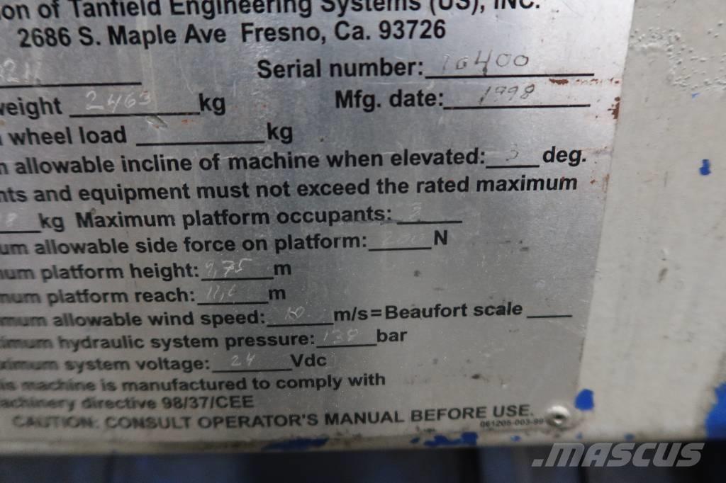 UpRight X32N Scissor lifts