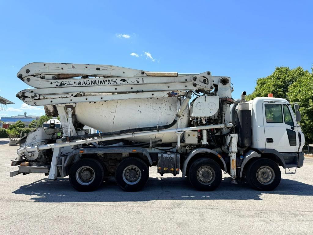 Astra Betonpompa Concrete trucks