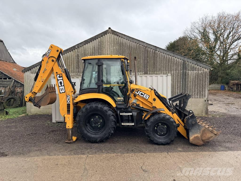 JCB 3 CX Backhoe loaders