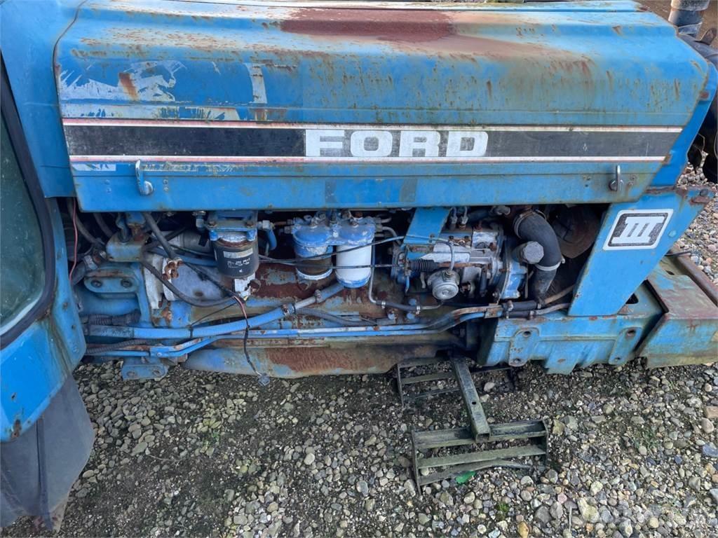 Ford 7810 Tractors