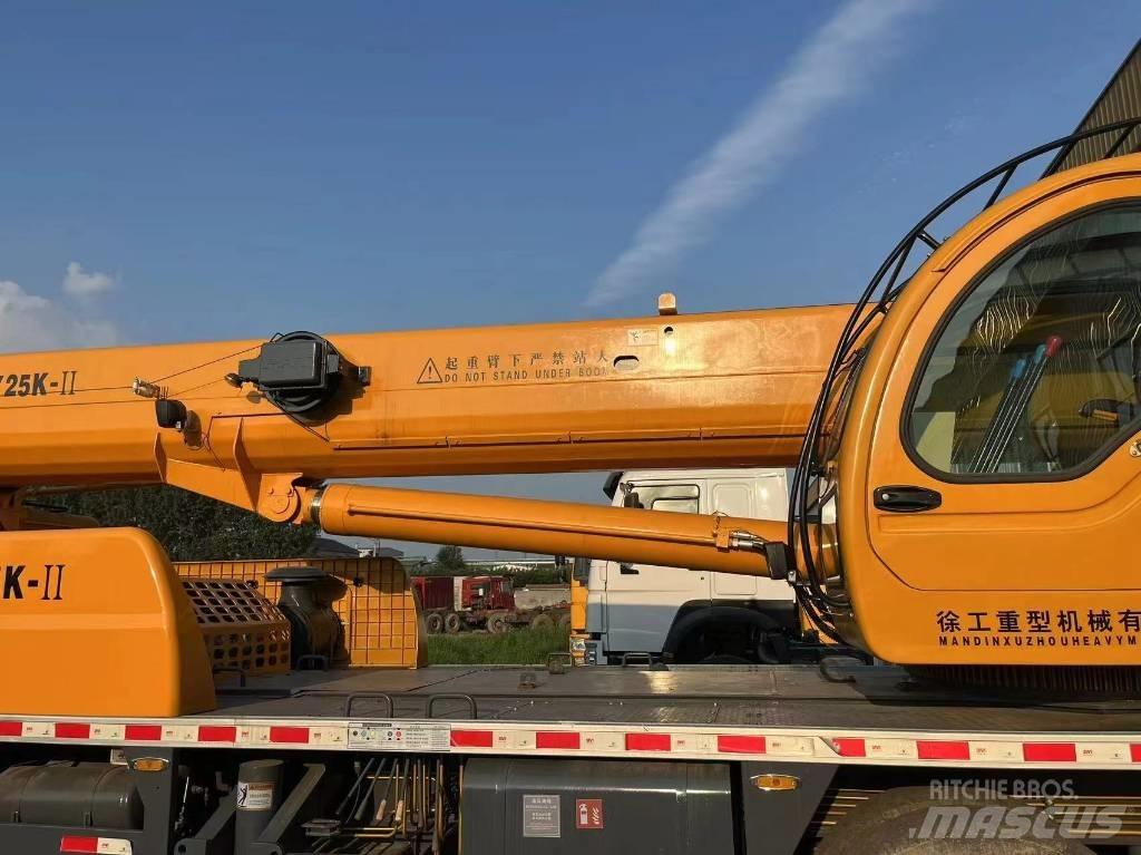 XCMG QY25K-II Winches, hoists and material lifts
