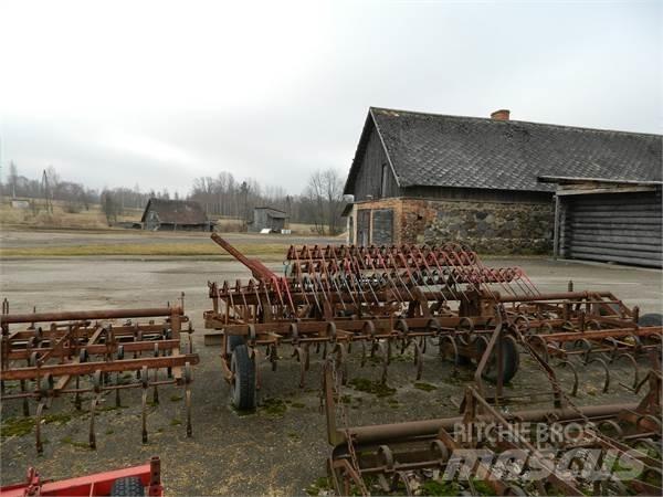 Lilla Harrie 670 Cultivators