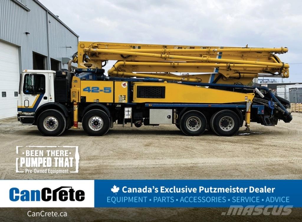 Putzmeister (#196) 42M Concrete pump trucks