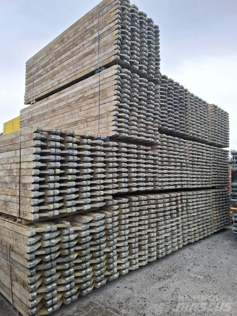 Peri GT24 Träger Formwork